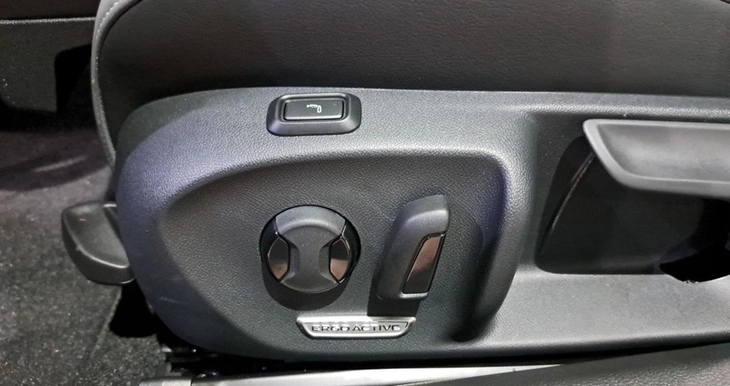 Volkswagen Passat cena 182400 przebieg: 10, rok produkcji 2024 z Dobra małe 781
